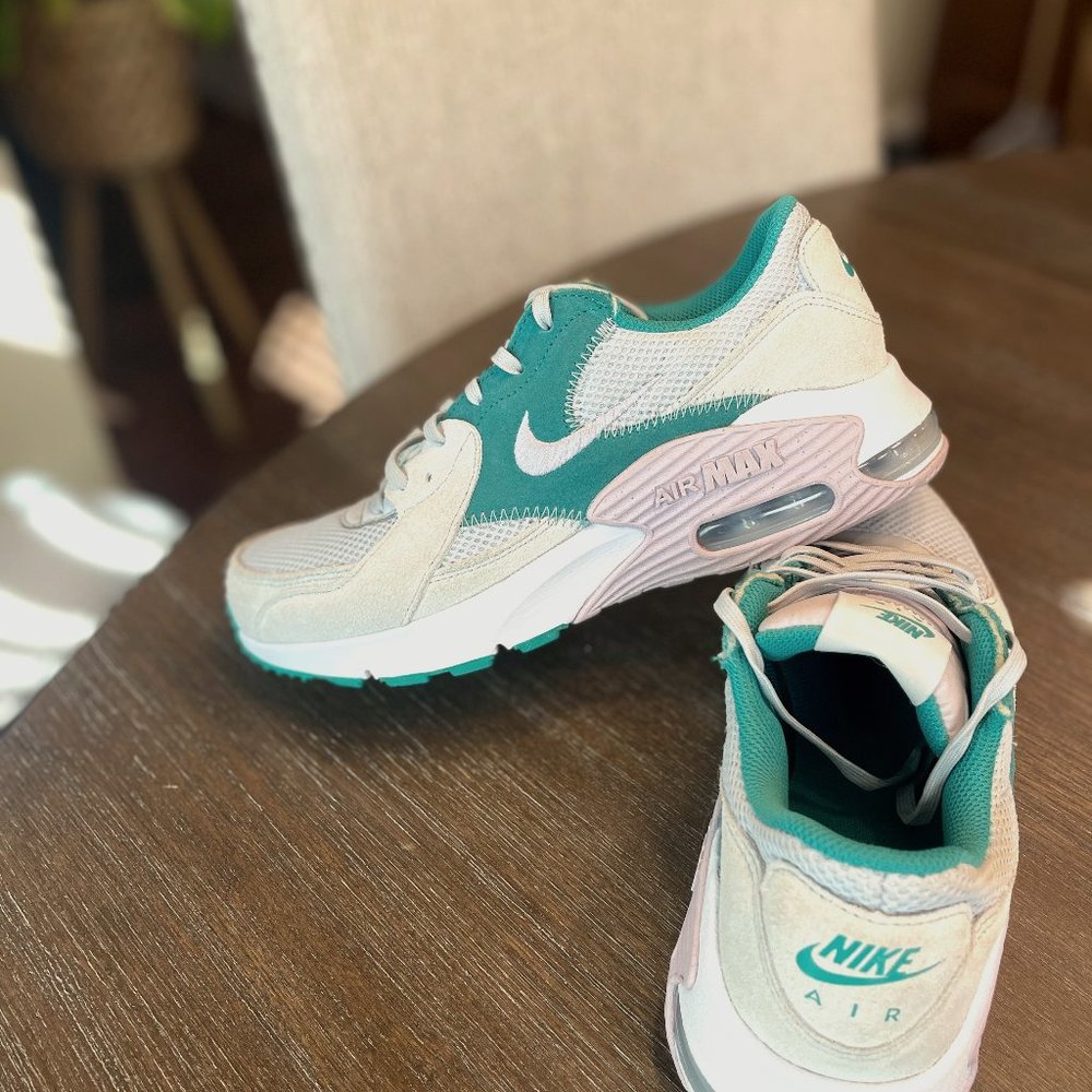 Nike Air Max Excee 'Pure Platinum Doll'